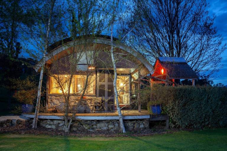 Holiday Houses & in Mount Beauty from 136 HomeToGo