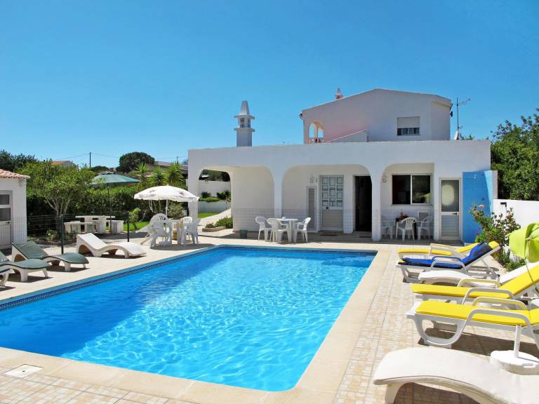 Holiday Houses & in Portugal from 52 HomeToGo