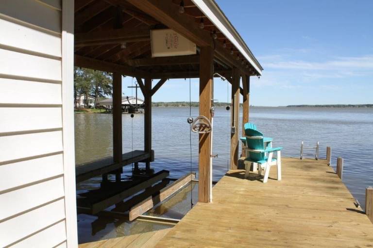 Lake Gaston House Rentals & Vacation Rentals from 104 HomeToGo