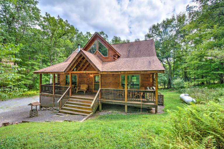 Deep Creek Lake Cabins from $161 | HomeToGo