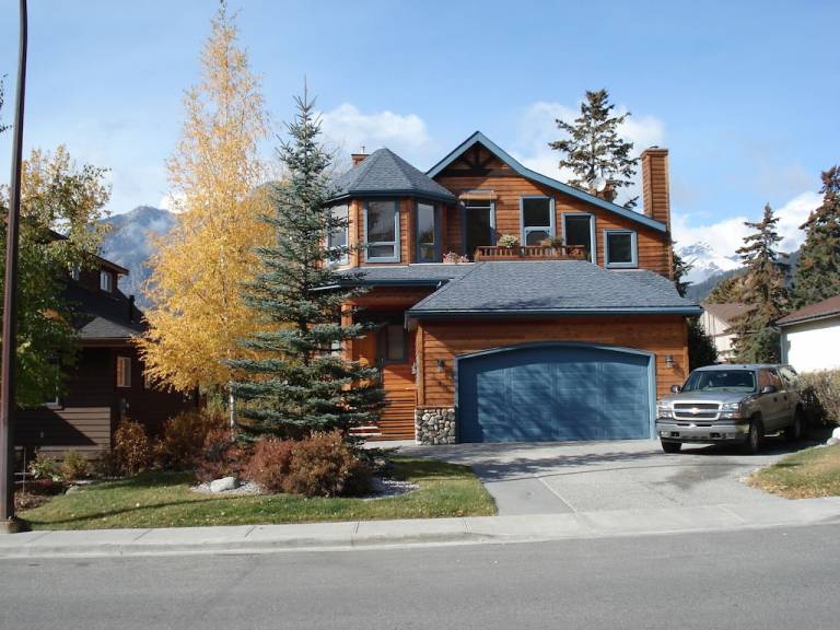 Find house rentals in Banff from 79! HomeToGo