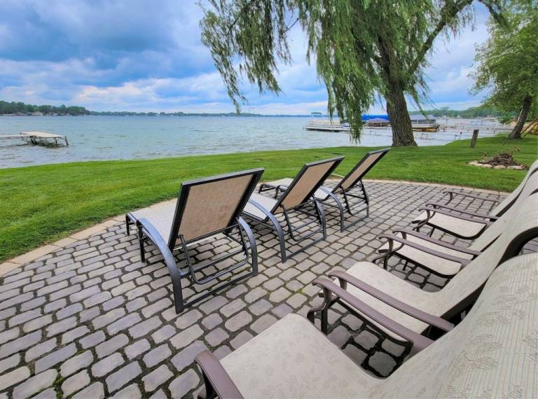 Coldwater vacation rentals in the heart of Michigan lake country - HomeToGo