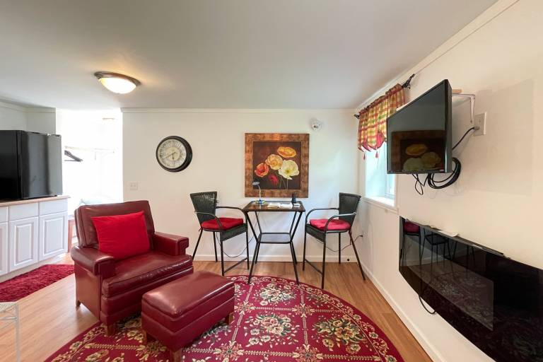 Seneca Lake Cabins & Vacation Rentals from 64 HomeToGo