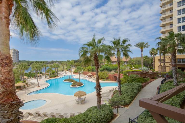 Sandestin Condos & Vacation Rentals from 148 HomeToGo