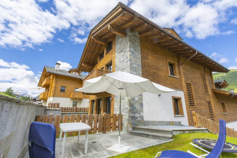 Case, Appartamenti Vacanza E Chalet Livigno - HomeToGo