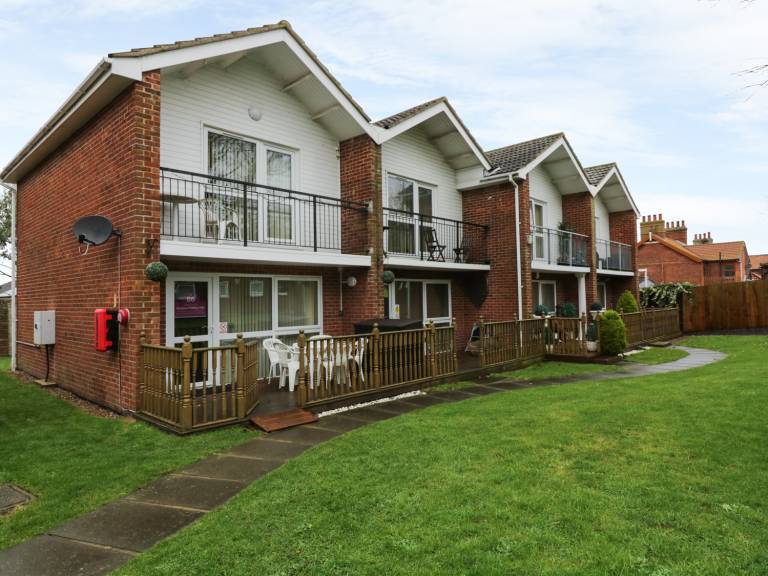 Holiday & Lettings in GorlestononSea from £43 HomeToGo