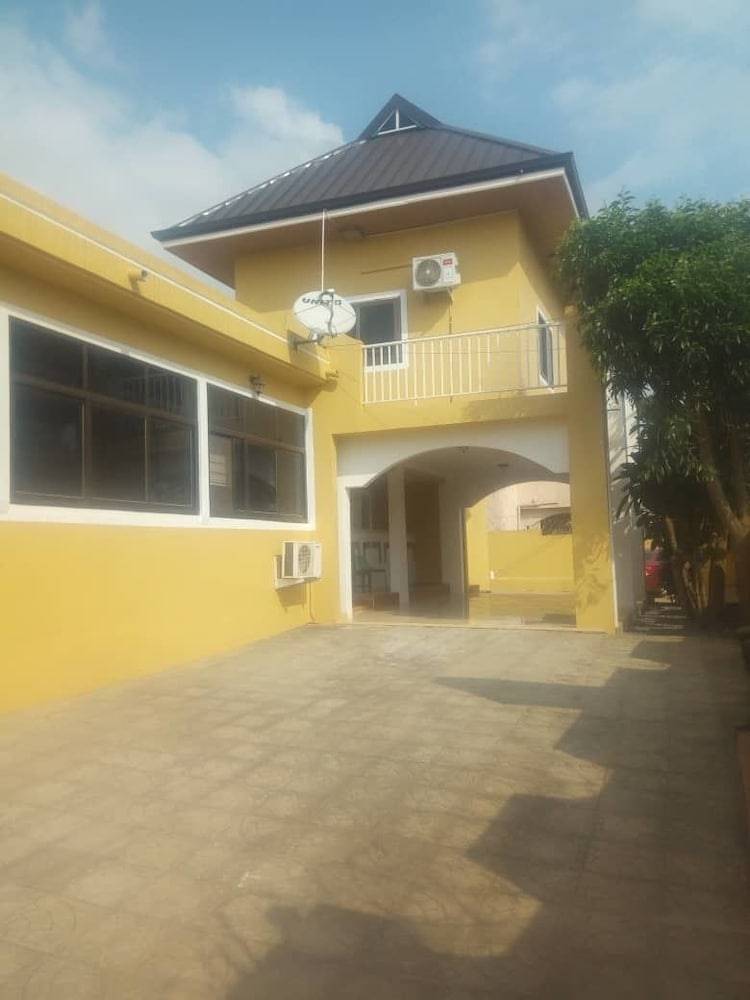 Find house rentals in Ghana from £7!