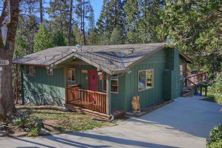 Bass Lake Cabins & Vacation Rentals from 85 HomeToGo