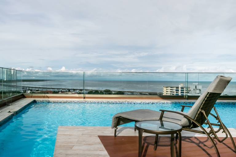 Enjoy the Hip, Tropical Feel of a Vacation Home in Panama City - HomeToGo
