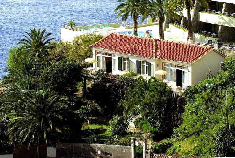 Madeira Villas & Vacation Rentals from 39 HomeToGo