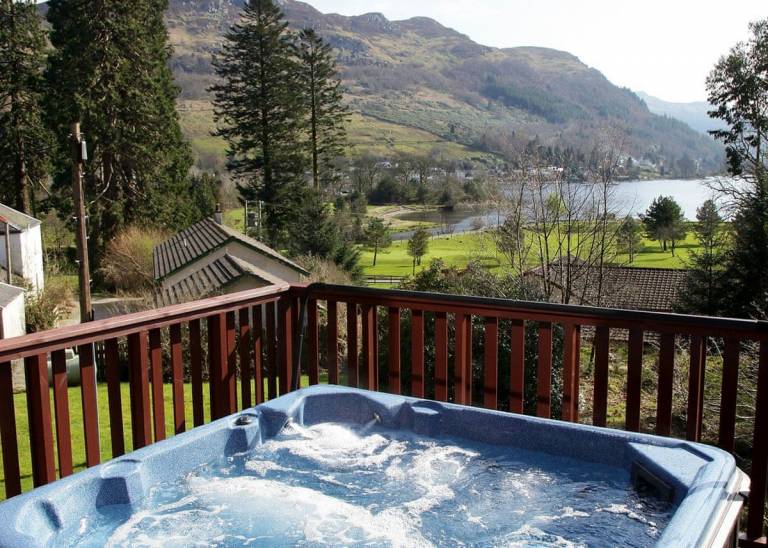 Greet the Great Outdoors with a Lochgoilhead Holiday Rental - HomeToGo