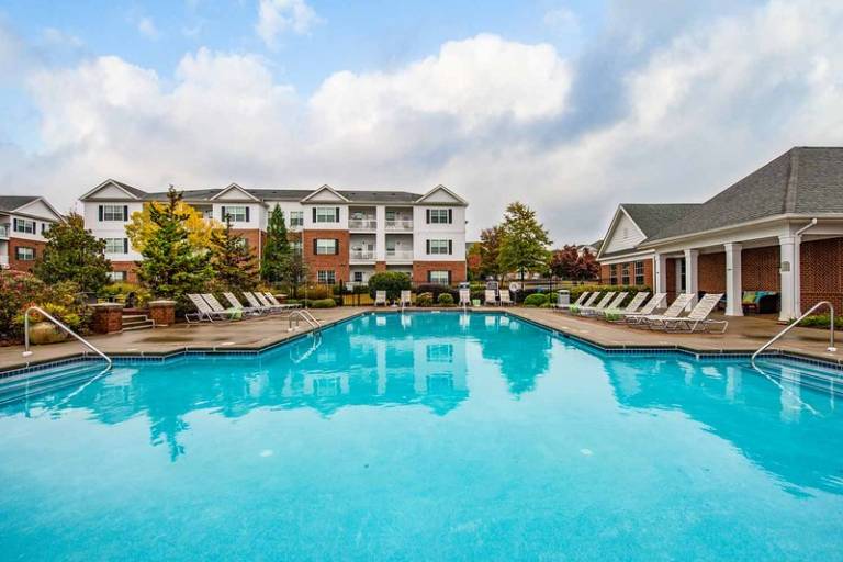 Lawrenceville Vacation Rentals from 48 HomeToGo