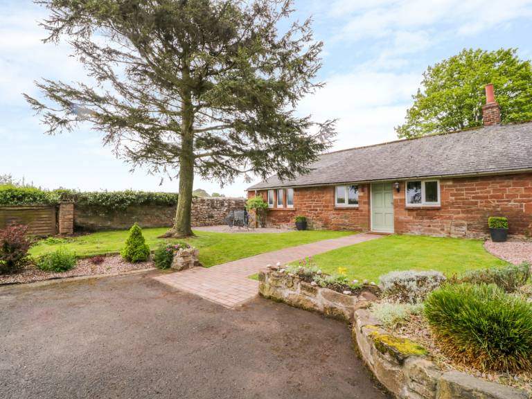 Find & cottages in Carlisle from £30! Find & cottages in Carlisle from £30!
