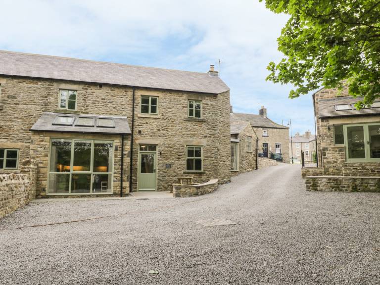 Holiday & Lettings in MiddletoninTeesdale from £39