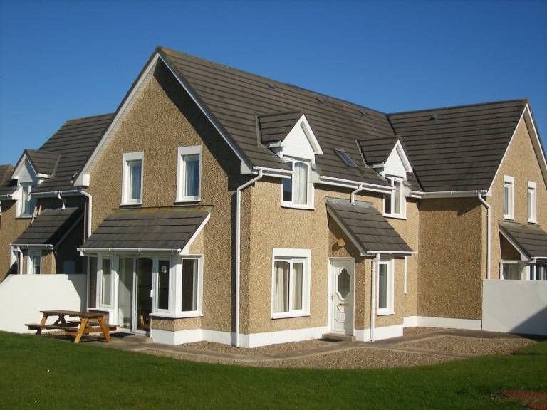 Kilkee Vacation Rentals from 90 HomeToGo