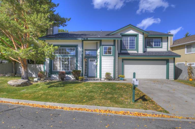 Reno Condos & Vacation Rentals from 67 HomeToGo