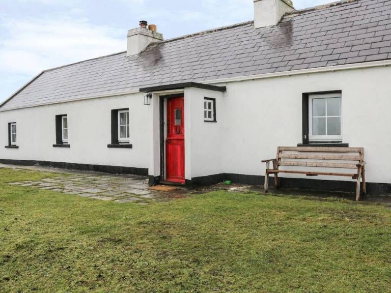 Holiday & Lettings on Achill Island from £40 HomeToGo