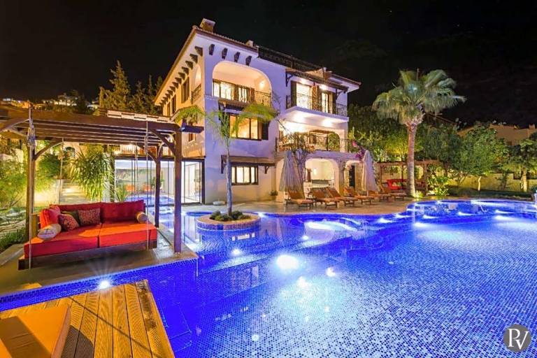 Indulge in exotic delights in a holiday cottage on the Turkish Riviera - HomeToGo