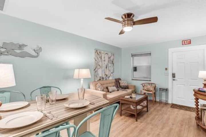 Hit the beach in a Singer Island Vacation Home - HomeToGo