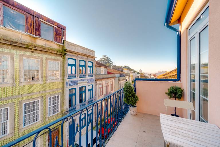 Porto Vacation Rentals from 35 HomeToGo