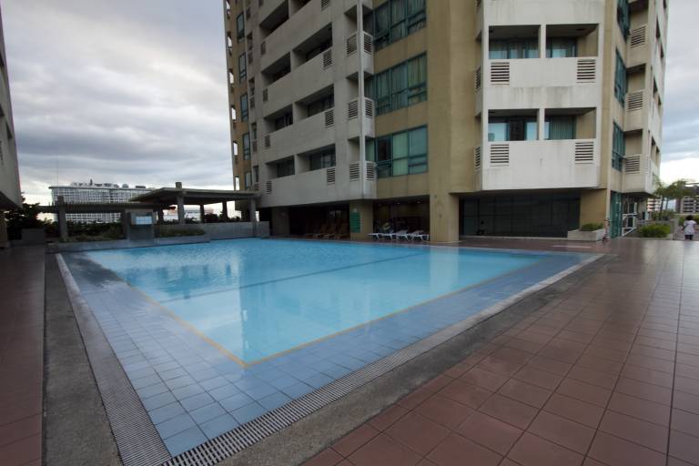 Manila Condos & House Rentals from 8 HomeToGo