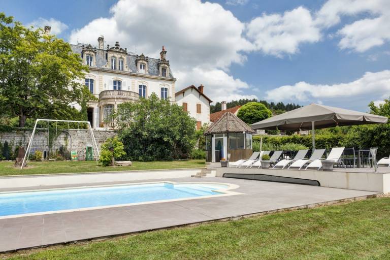 Locations et appartements de vacances à Mercurey - HomeToGo