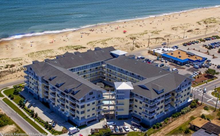 Sandbridge Beach Rentals From $189 | HomeToGo