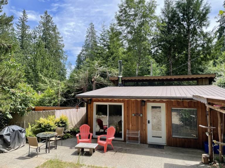 Cortes Island Vacation Rentals From $107 | HomeToGo