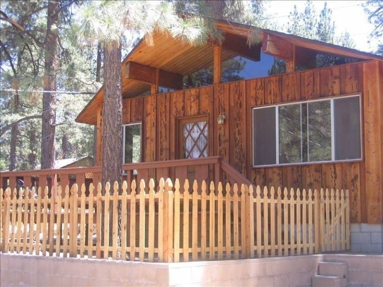 Wrightwood Cabins & Vacation Rentals from 60 HomeToGo