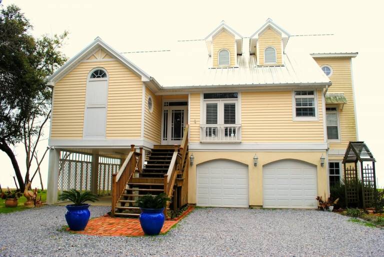 Ocean Springs Vacation Rentals from 60 HomeToGo