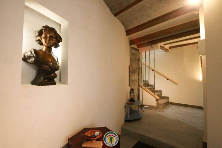 Une location en gîte de vacances à Meylan entre tradition et modernité - HomeToGo
