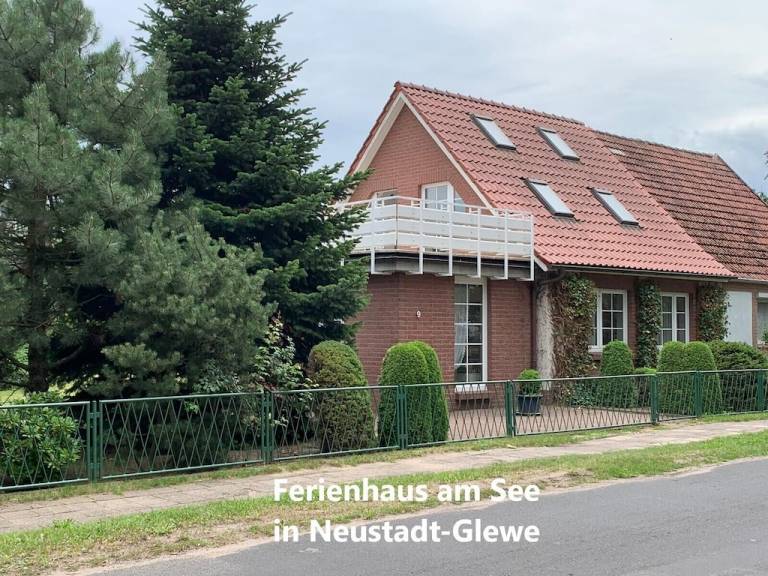 Ferienwohnungen & Ferienhäuser für Urlaub in NeustadtGlewe ab 34