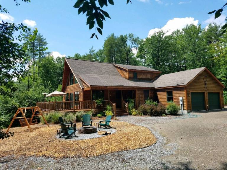 Meredith Vacation Rentals from 148 HomeToGo