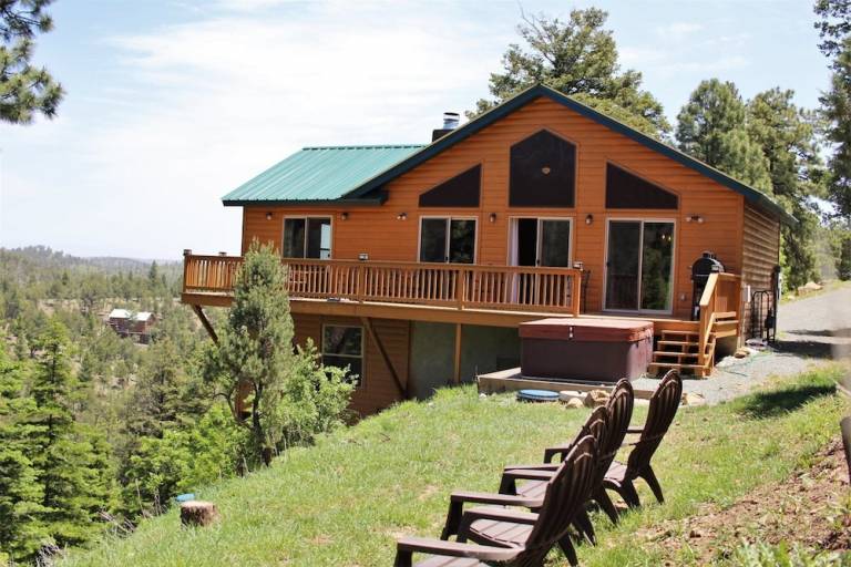 Ruidoso Vacation Rentals from 109 HomeToGo