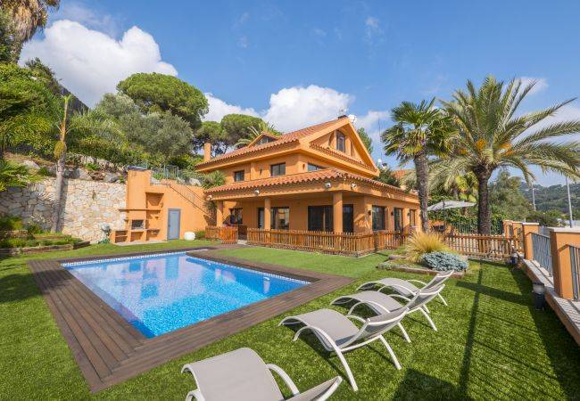 La costa del Maresme desde tu alquiler vacacional en Santa Susanna - HomeToGo