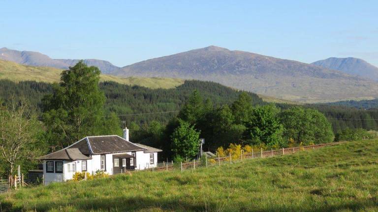 Be mesmerised by holiday cottages in Bridge of Orchy, Great Britain - HomeToGo