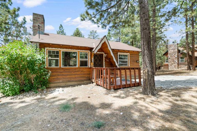 Cabins In Big Bear Lake From $171 | HomeToGo