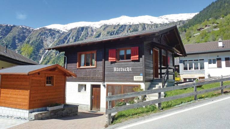 Ferienwohnung in Blatten: Alpenpanorama im Walliser Dorf - HomeToGo