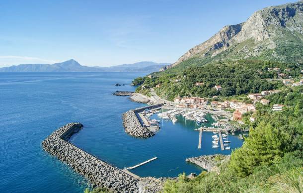 Case vacanza ad Acquafredda, ferie sulla costa tirrenica lucana - HomeToGo