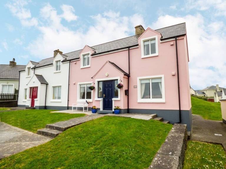 Holiday lettings & accommodation in Lahinch