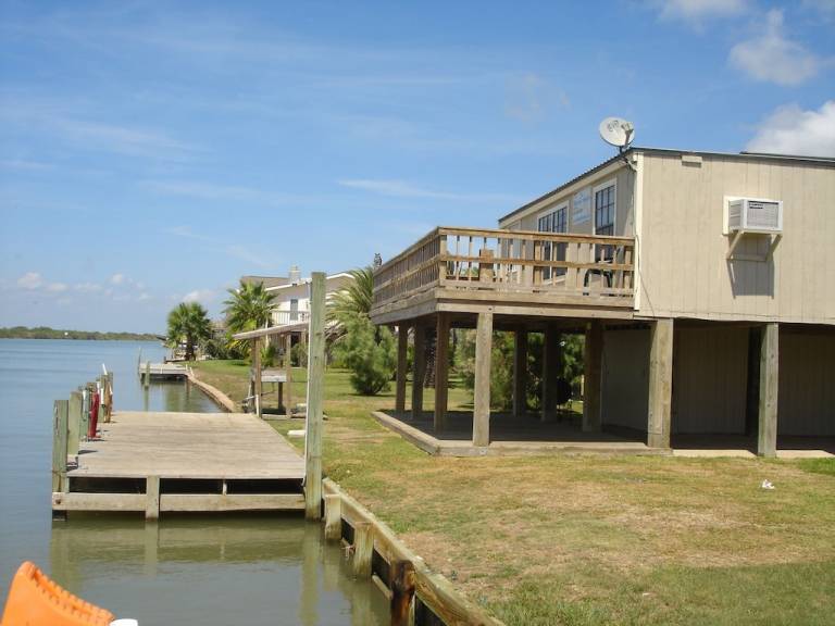 Matagorda Vacation Rentals from 66 HomeToGo