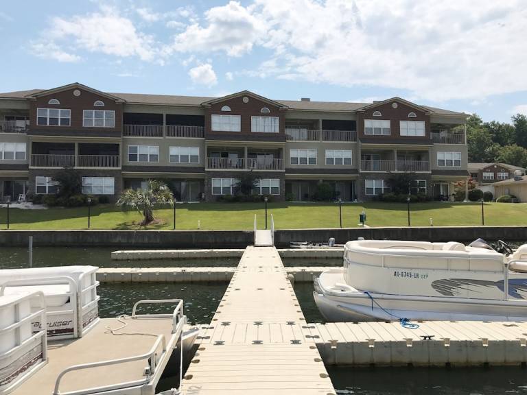 Lake Martin Cabins & Vacation Rentals from 135 HomeToGo