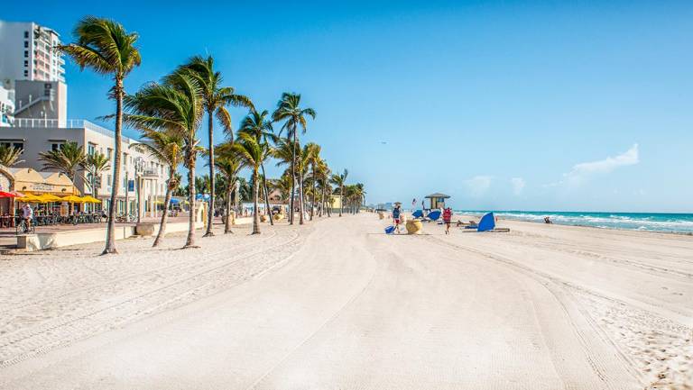 Hallandale Beach Vacation Rentals from $46 | HomeToGo