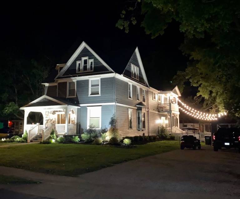 PutinBay Cabins & House Rentals from 124 HomeToGo