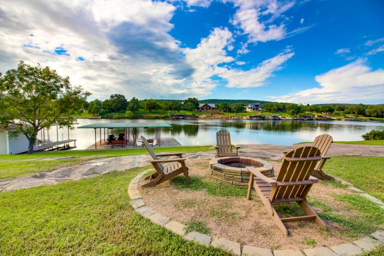 Top Lake Lyndon B. Johnson Vacation Rentals | Tripping.com