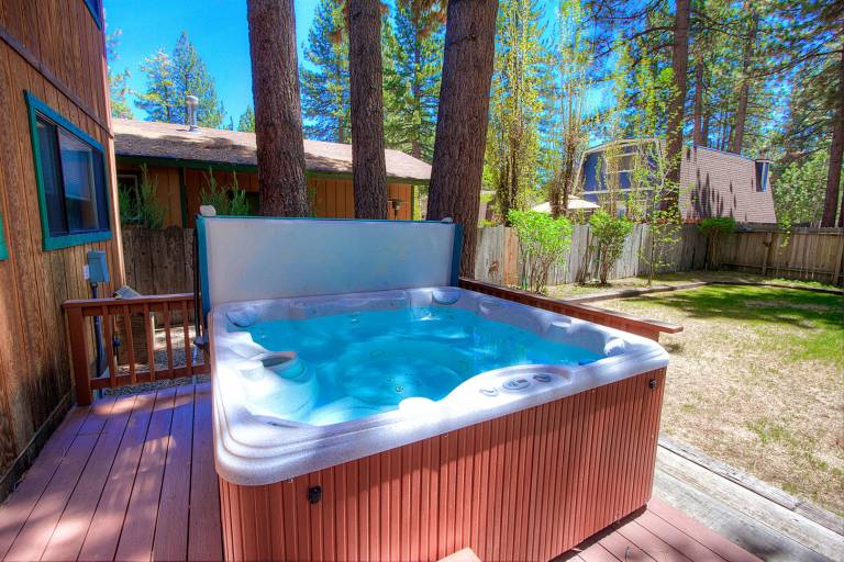Enjoy a different California with South Lake Tahoe holiday lettings - HomeToGo