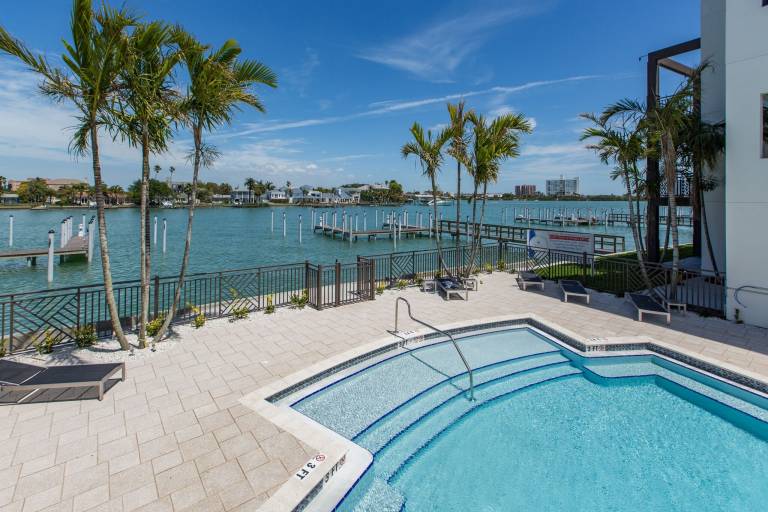 Clearwater Condos & House Rentals from 89 HomeToGo