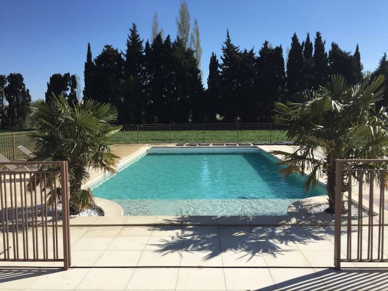 Un séjour authentique en location de vacances à Montfavet - HomeToGo