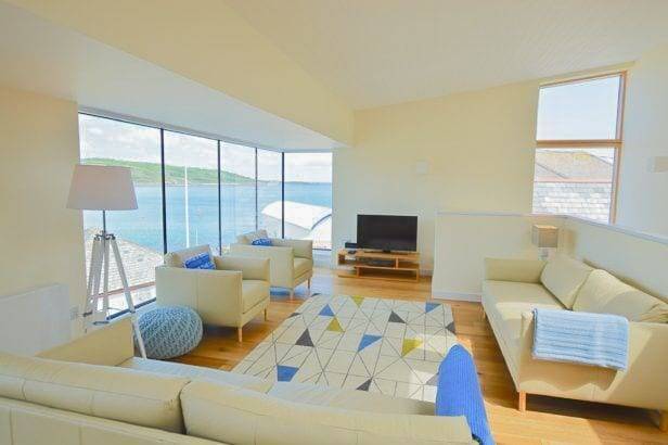 Holiday Cottages in Coverack - HomeToGo
