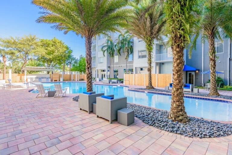 Top Palmetto Beach Vacation Rentals | Tripping.com